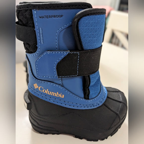 COLUMBIA, Bugaboot Celsius Boots - ToddlersBright Indigo/Black, Size 5T - Picture 3 of 9